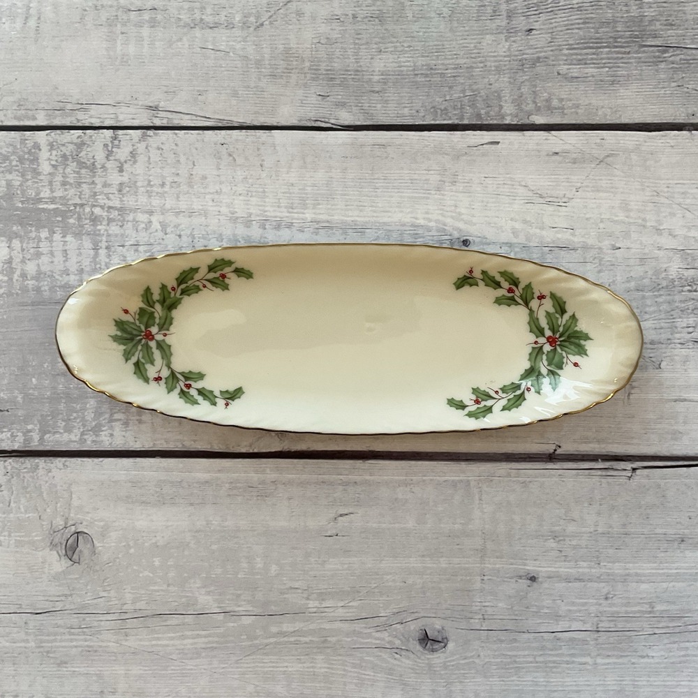 Lenox Holiday Dimensions Christmas Relish Tray Condiment 9" Oval Holly Berries